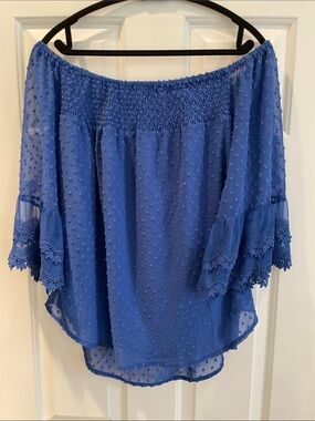 Women’s Off-Shoulder Swiss Dot Blouse - Blue